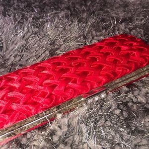 Red satan clutch